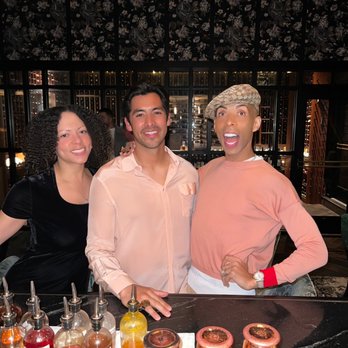 Thompson Dallas - The Chandelier room is our spot, and we love Courtney! - Hotels Near Me - Dallas, Texas Thompson Dallas - The Chandelier room is our spot, and we love Courtney! - Hotels Near Me - Dallas, Texas