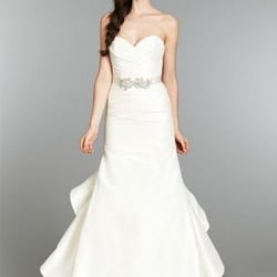 The White Magnolia Bridal