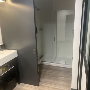 Aloft DFW Airport North - Washroom - Hotels Near Me - Irving, Texas