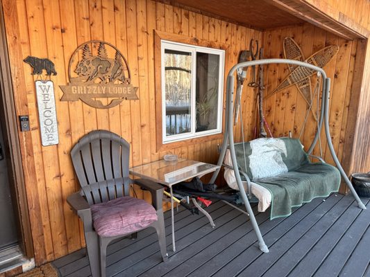 Alaska Grizzly Lodge by null