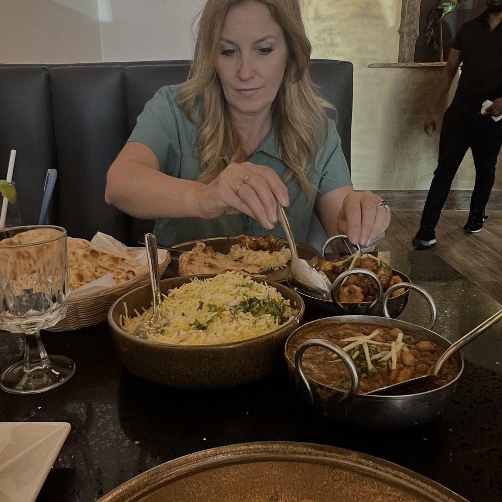 Rajdoot Restaurant - Chana masala, jasmine rice and garlic naan - Indian Near Me - Calgary, Alberta Rajdoot Restaurant - Chana masala, jasmine rice and garlic naan - Indian Near Me - Calgary, Alberta