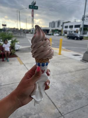 Charlie's Ice Cream by null