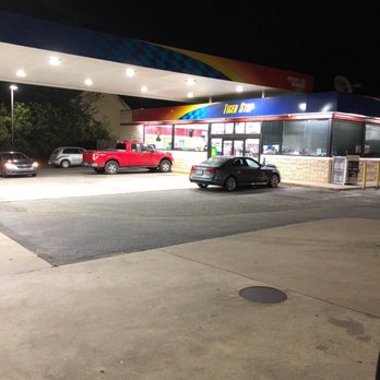 Tiger Stop - cars parked at a gas station - Convenience Stores Near Me - Swansea, South Carolina Tiger Stop - cars parked at a gas station - Convenience Stores Near Me - Swansea, South Carolina