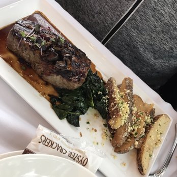 Hemenway's Restaurant - New York steak - Seafood Near Me - Providence, Rhode Island