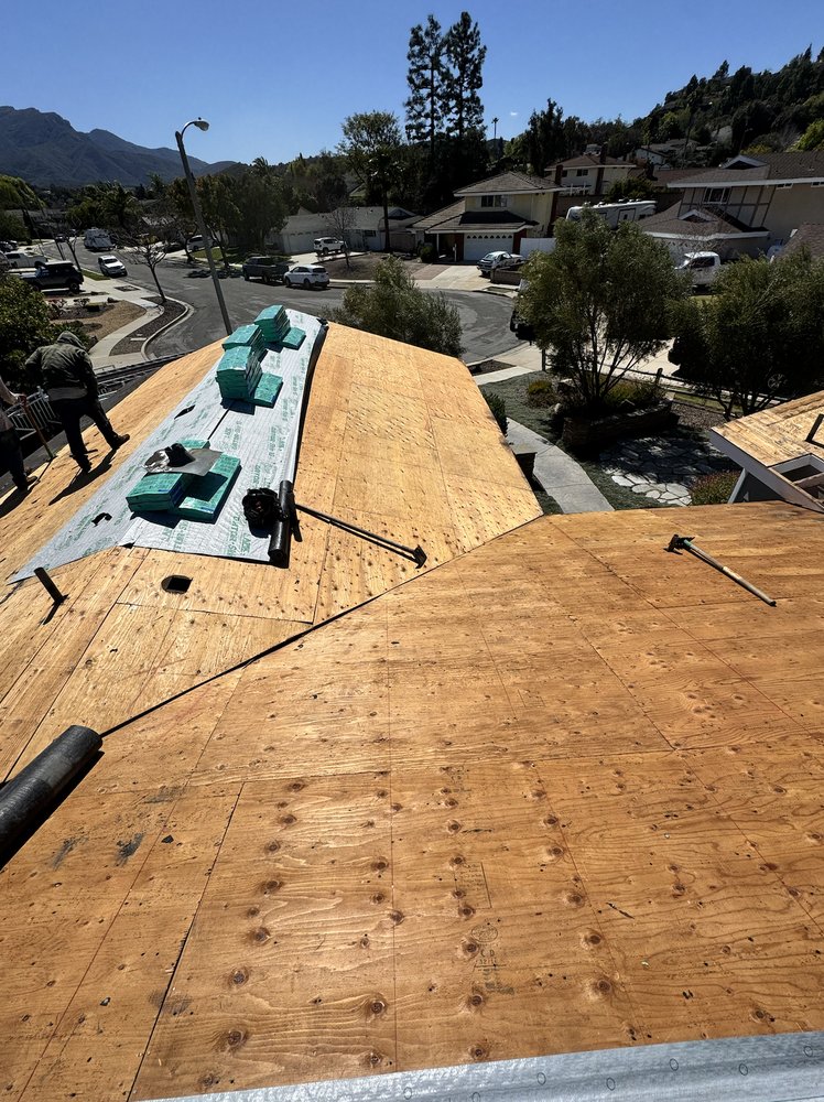 Slide of 805 Construction & Roofing