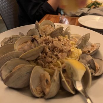Roadside Bar and Grill - Clam linguine - Seafood Near Me - Kitty Hawk, North Carolina Roadside Bar and Grill - Clam linguine - Seafood Near Me - Kitty Hawk, North Carolina