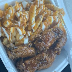 Brenda's Wings & Things - honey garlic wings