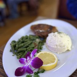 Thee Abbey Kitchen - Sirloin steak