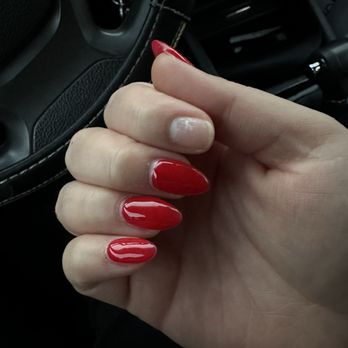 Nail Lab & Spa - Nail fell off two days after getting set done - Nail Salons Near Me - Costa Mesa, California