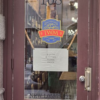 italian wine merchants