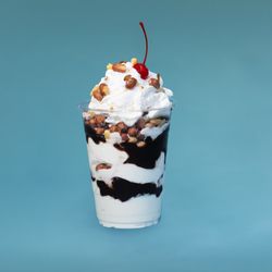 The Frosty Cove - Tin Roof Sundae