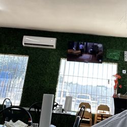 MIMA Cocina Mexicana - View behind me of windows