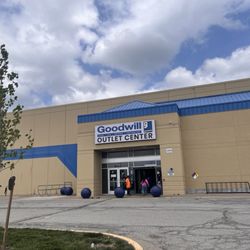 Goodwill Outlet Store - Storefront