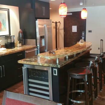 Main & SKY - Kitchen.....full kitchen - Hotels Near Me - Park City, Utah Main & SKY - Kitchen.....full kitchen - Hotels Near Me - Park City, Utah