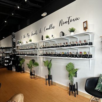 Candles on Tap - Scent wall - Candle Stores Near Me - Encinitas, California