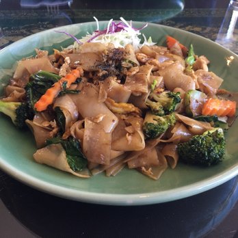 Bua Thai Restaurant - Thai Near Me - Aurora, Colorado