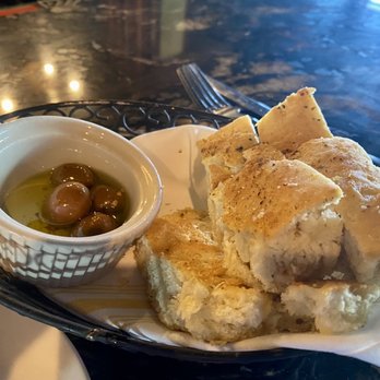 Massimo Restaurant - Warm bread - Italian Near Me - Providence, Rhode Island Massimo Restaurant - Warm bread - Italian Near Me - Providence, Rhode Island