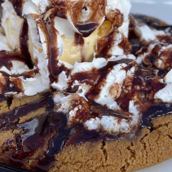 Willy McCoy's - a cookie with ice cream and chocolate sauce - American Near Me - Champlin, Minnesota