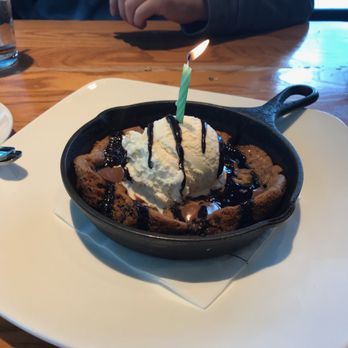 Cooper’s Hawk Winery & Restaurant - New American Near Me - St Charles, Illinois
