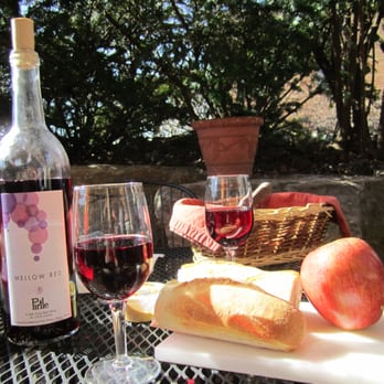 Pirtle Winery - Their small picnic basket: baguette, apple, two blocks of cheese, summer sausage. - Wineries Near Me - Weston, Missouri Pirtle Winery - Their small picnic basket: baguette, apple, two blocks of cheese, summer sausage. - Wineries Near Me - Weston, Missouri