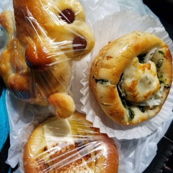 Nene Goose Bakery - Spinach n onion roll was dio good, chocolate animal, cream cheese roll - Bakeries Near Me - Kailua, Hawaii