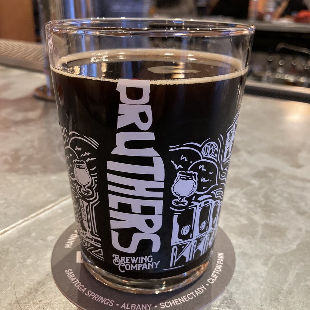 Chocolate raspberry porter!! Good beer lousy food, WAY long wait for table. Chocolate raspberry porter!! Good beer lousy food, WAY long wait for table.