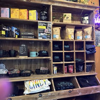 Lola's Coffee + Bar - Coffee & Tea Near Me - Cincinnati, Ohio