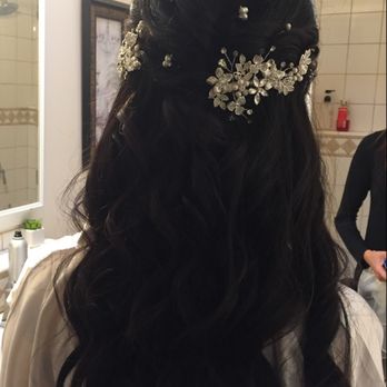 Kohnur - Hair for ceremony - Makeup Artists Near Me