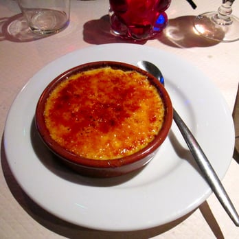 La Maison Blanche - Dessert: Creme brûlée. - French Near Me - Paris, 75 La Maison Blanche - Dessert: Creme brûlée. - French Near Me - Paris, 75