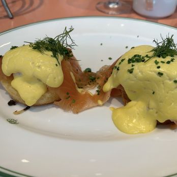 Sadelle's - Salmon Benedict - Breakfast & Brunch Near Me - Las Vegas, Nevada Sadelle's - Salmon Benedict - Breakfast & Brunch Near Me - Las Vegas, Nevada