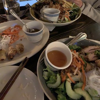 Ba Bar - Chicken and Vegetarian Vermicelli Noodles - Vietnamese Near Me - Seattle, Washington