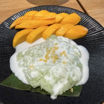 Thai Favorite Cuisine - Mango sticky rice - Thai Near Me - Tustin, California Thai Favorite Cuisine - Mango sticky rice - Thai Near Me - Tustin, California