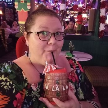 JEM Social - Cocktails + Kitchen - Barrel Drink - Cocktail Bars Near Me - Myrtle Beach, South Carolina