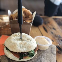 Enuf Burger Bar - Vego Brekky