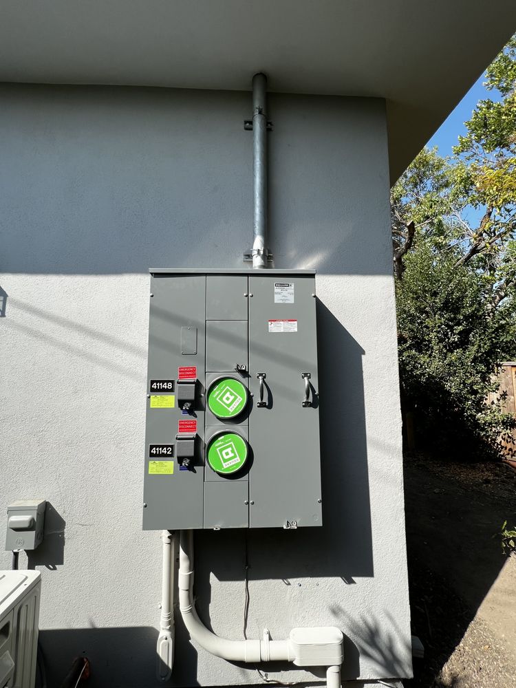 Slide of RNT Electric Solutions
