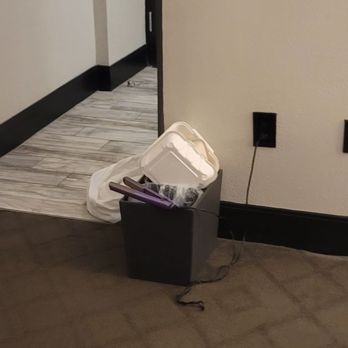 Hyatt Regency Savannah - Garbage piling up - Hotels Near Me - Savannah, Georgia Hyatt Regency Savannah - Garbage piling up - Hotels Near Me - Savannah, Georgia