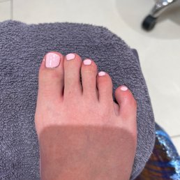Organic pedicure with pink gel polish! Organic pedicure with pink gel polish!