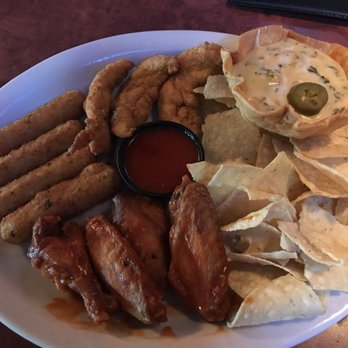 Buffalo's - Frozen food not freshly made - American Near Me - Hiram, Georgia
