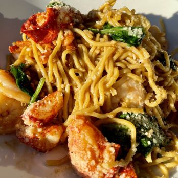 Yard House - Lobster Garlic Noodles - New American Near Me - Sacramento, California Yard House - Lobster Garlic Noodles - New American Near Me - Sacramento, California