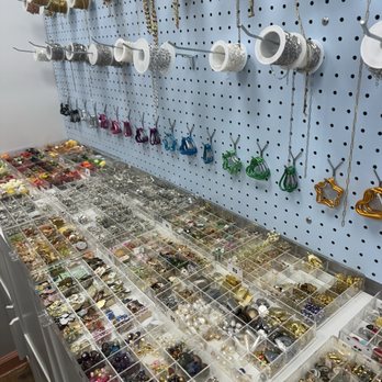 Relume - Charms and chains - Used, Vintage & Consignment Near Me - Washington, DC, District of Columbia