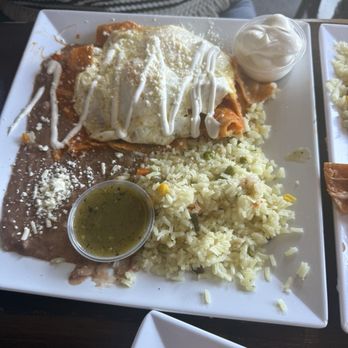 Mex Cocina Cafe - Chilaquiles - Desserts Near Me - Burbank, California Mex Cocina Cafe - Chilaquiles - Desserts Near Me - Burbank, California