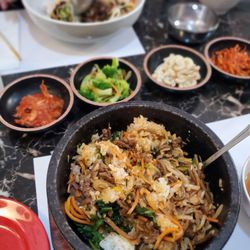 Food Court Korea - Hot Stone Bibimbap