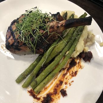 Ruhe152 - Pork chop - New American Near Me - Nappanee, Indiana Ruhe152 - Pork chop - New American Near Me - Nappanee, Indiana