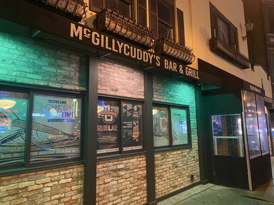 McGillycuddy's by null