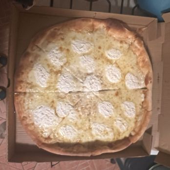 Broadway Pizzeria - White pizza - Pizza Near Me - Brooklyn, New York