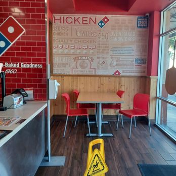 Domino's Pizza - 4/25/26 Waiting area and 1 dining table - Pizza Near Me - Honolulu, Hawaii