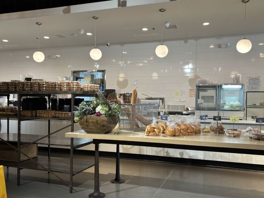 Cream Pan Bakery Lomita by null