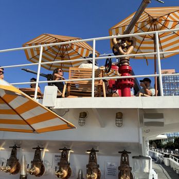 Fireboat - Upper deck - Cocktail Bars Near Me - New York, New York