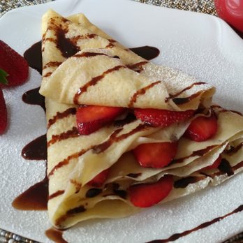 Totally Edible - a crepe with strawberries and chocolate sauce - Food Trucks Near Me Totally Edible - a crepe with strawberries and chocolate sauce - Food Trucks Near Me