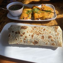 Burrito & Birria queda tacos Burrito & Birria queda tacos